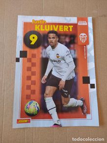 Colecionismo desportivo: JUSTIN KLUIVERT VALENCIA SERGI DARDER ESPANYOL LIGA 22-23 DOBLE PÓSTER 1 PÁG REVISTA JUGÓN 2022-2023